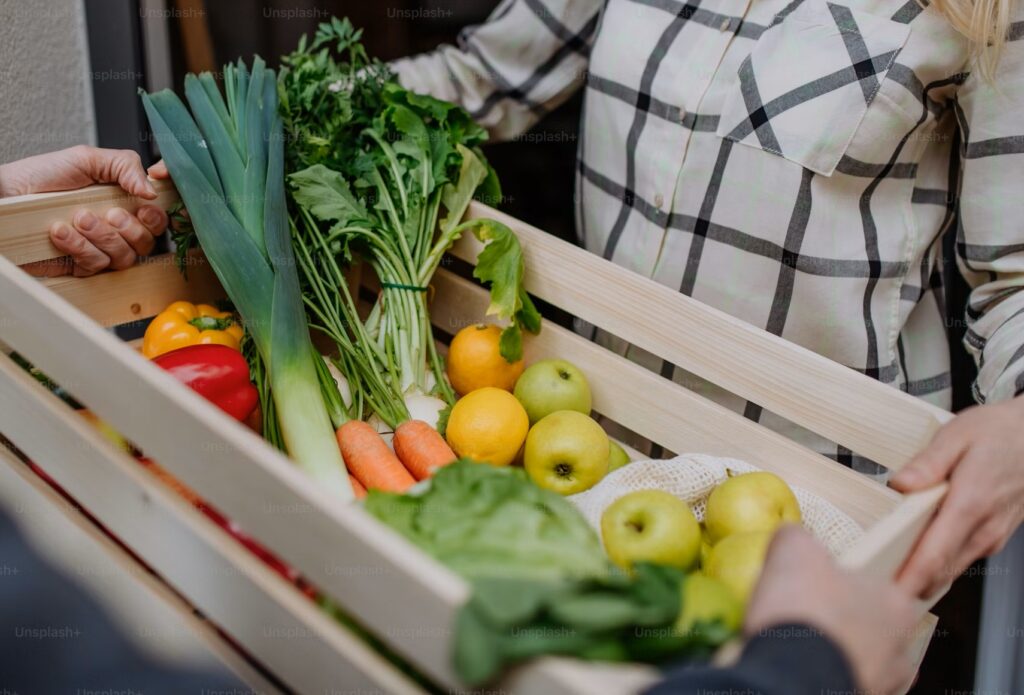 Dịch vụ rau giao tận nhà có đáng tiền? Khám phá 5 nhóm gia đình nên dùng thực phẩm sạch tận nơi để tiết kiệm 5h/tuần và bảo vệ sức khỏe cả nhà. Xem ngay!