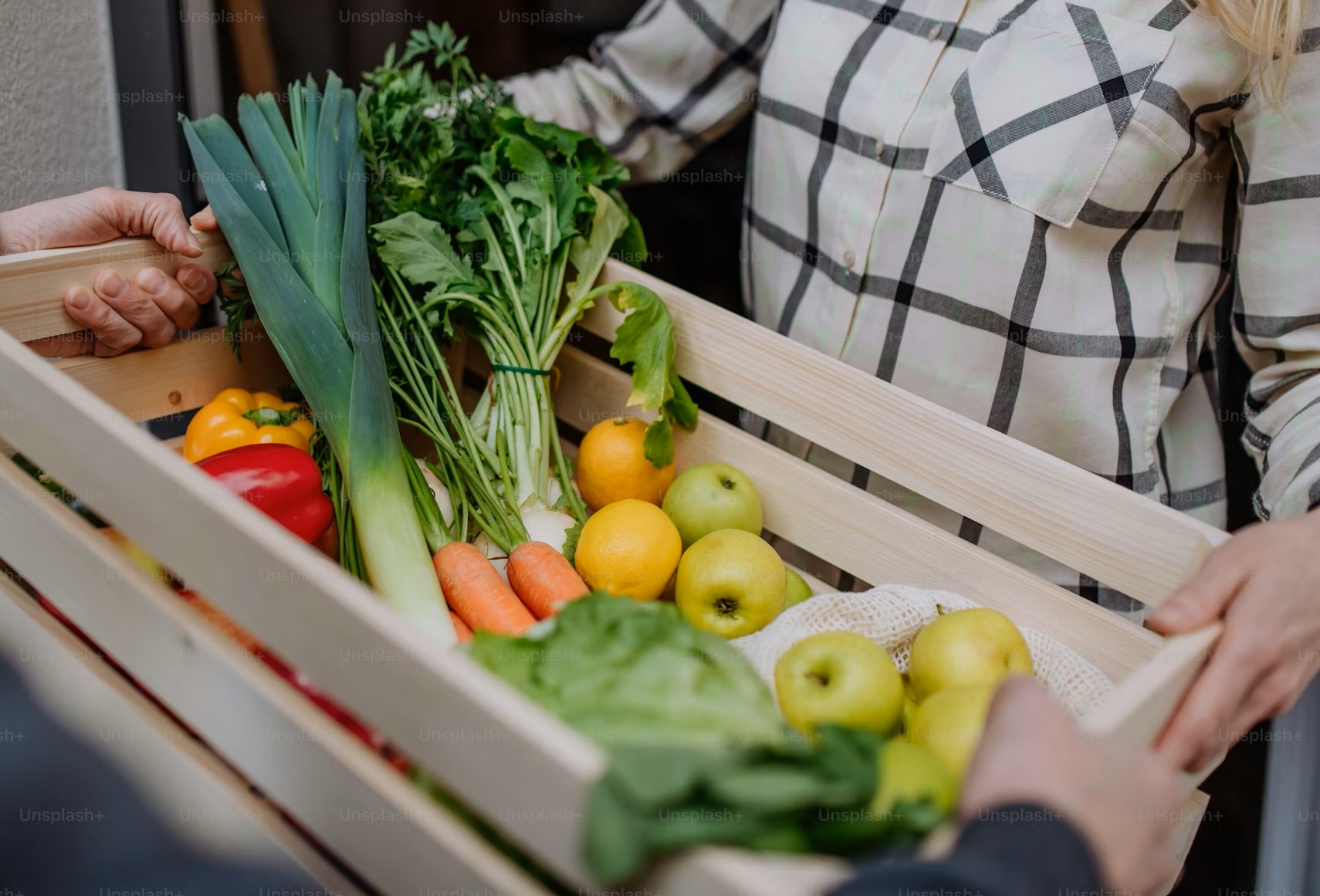 Dịch vụ rau giao tận nhà có đáng tiền? Khám phá 5 nhóm gia đình nên dùng thực phẩm sạch tận nơi để tiết kiệm 5h/tuần và bảo vệ sức khỏe cả nhà. Xem ngay!